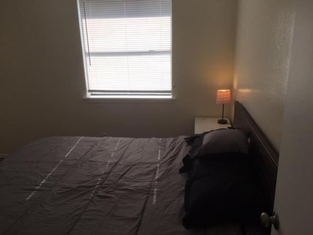 Fully Furnished Two Bedroom Apartment Lawton Buitenkant foto