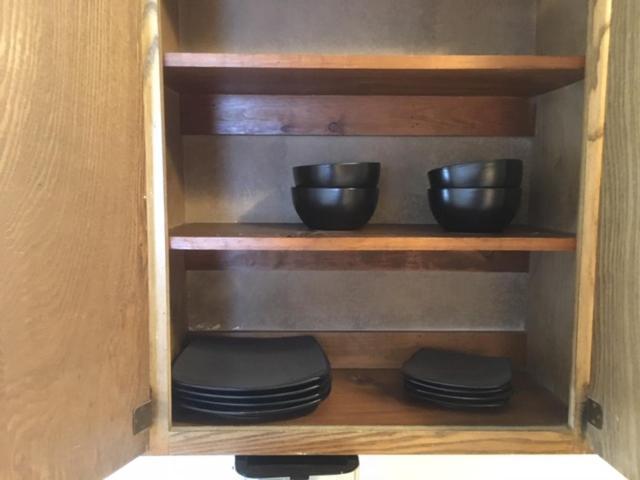 Fully Furnished Two Bedroom Apartment Lawton Buitenkant foto